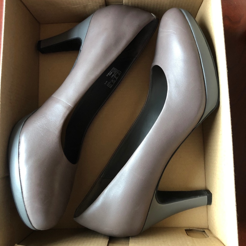 Clarks Collection Heels - 2 pair   Will separate